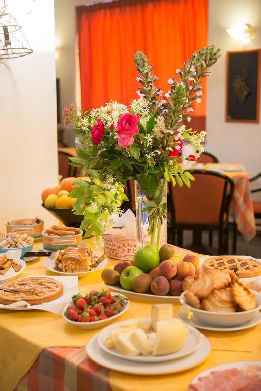 Hotel Le Rocce マジョーネ エクステリア 写真