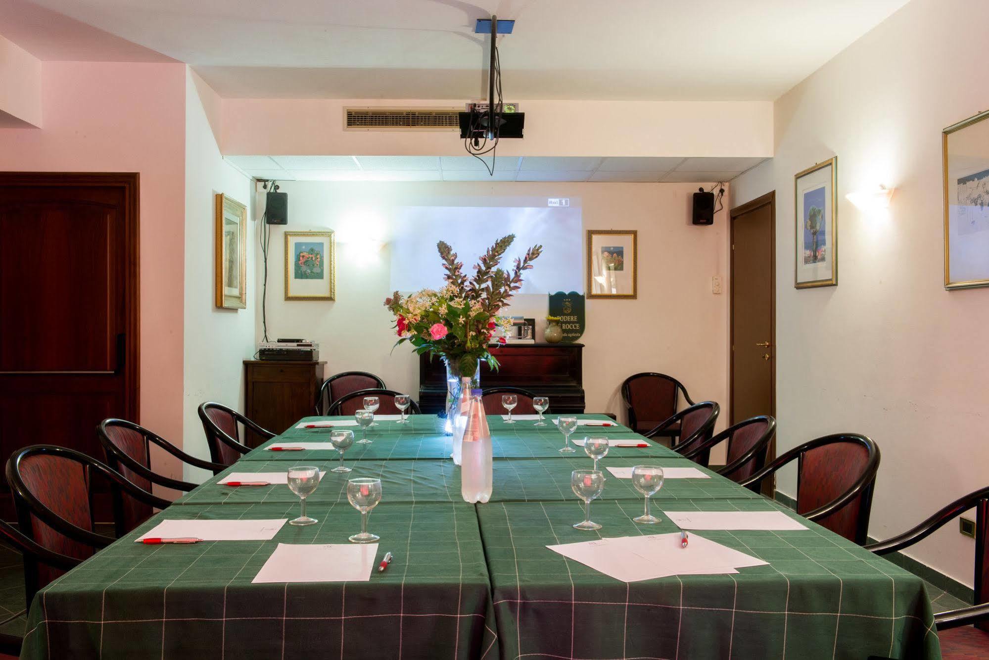 Hotel Le Rocce マジョーネ エクステリア 写真