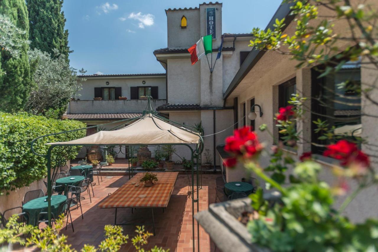 Hotel Le Rocce マジョーネ エクステリア 写真