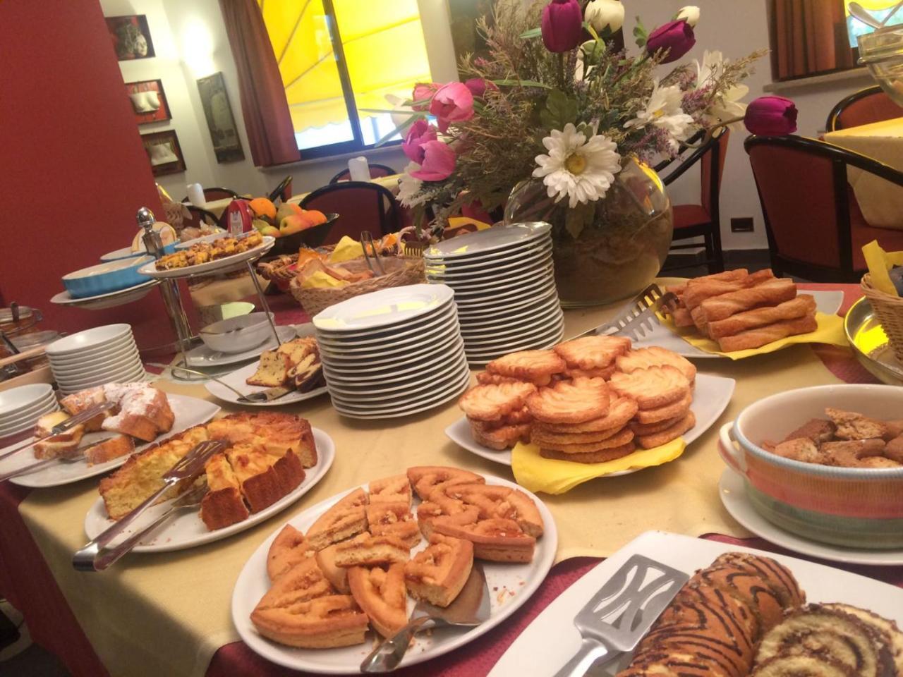 Hotel Le Rocce マジョーネ エクステリア 写真