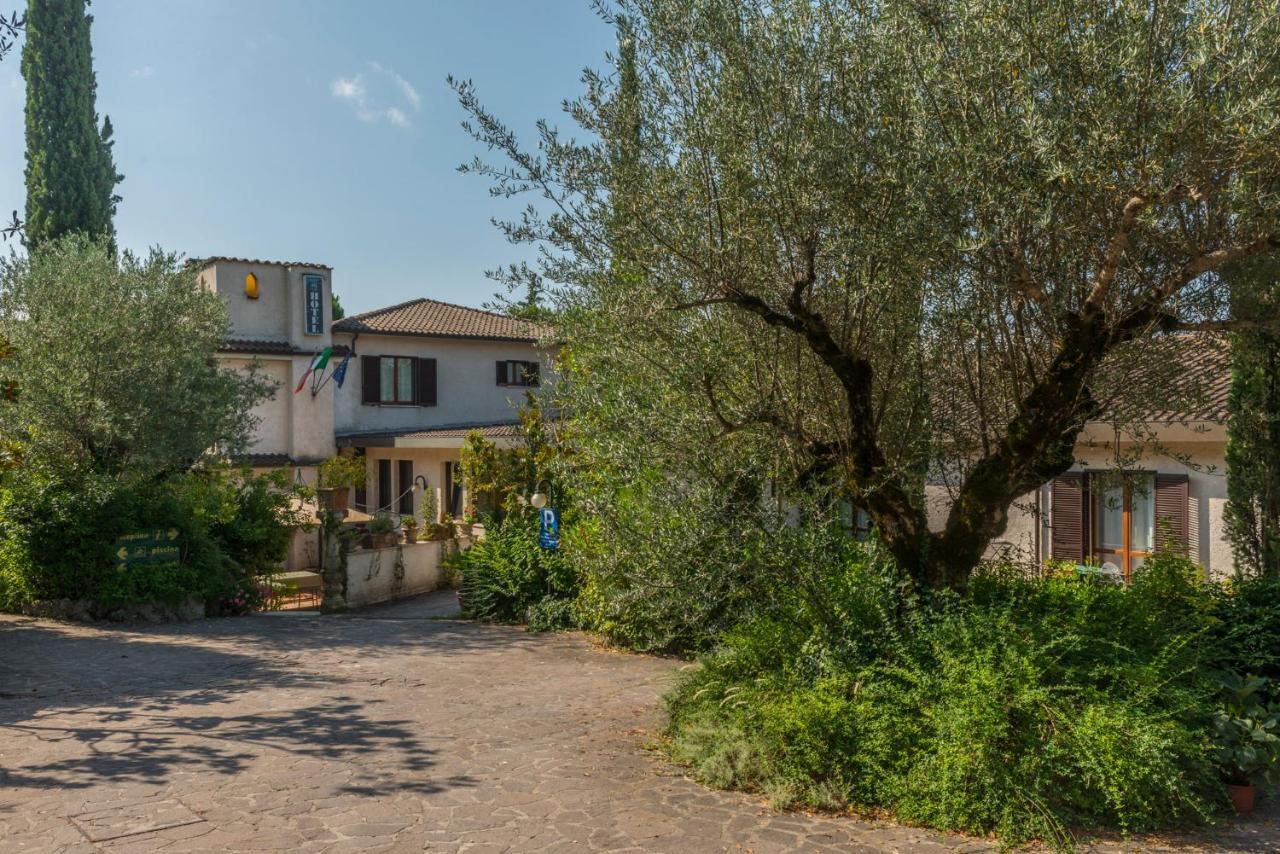 Hotel Le Rocce マジョーネ エクステリア 写真